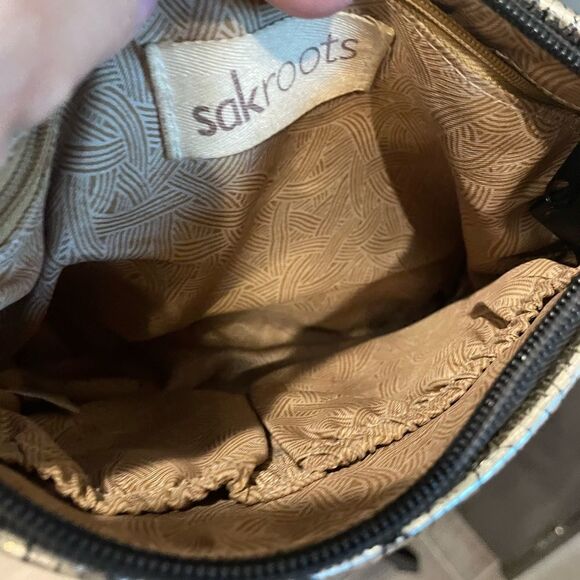 Sakroots Crossbody Purse - Picture 4 of 4